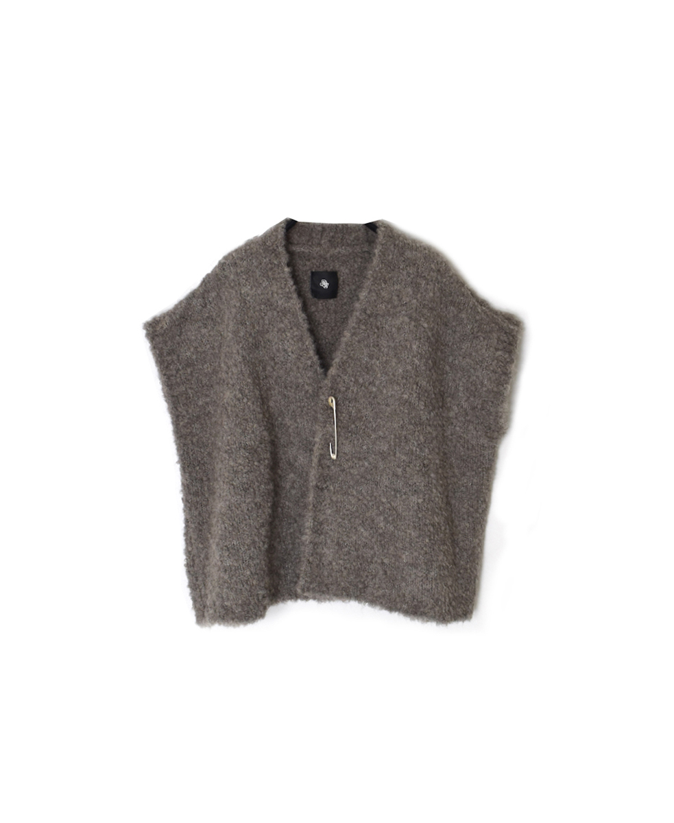 CNMDS2561A (ベスト) BOUCLE V-NECK  SHORT LENGTH VEST WITH PIN