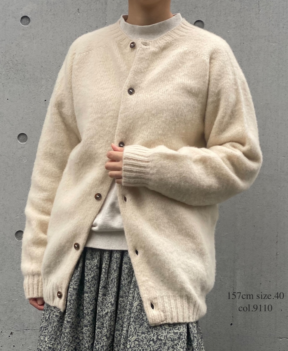 NJT2351 (ニット) SHETLAND WOOL PLAIN HEAVY BRUSH SEAM FREE CREW NECK SADDLE SHOULDER CARDIGAN