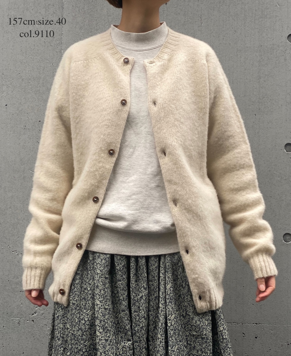 NJT2351 (ニット) SHETLAND WOOL PLAIN HEAVY BRUSH SEAM FREE CREW NECK SADDLE SHOULDER CARDIGAN