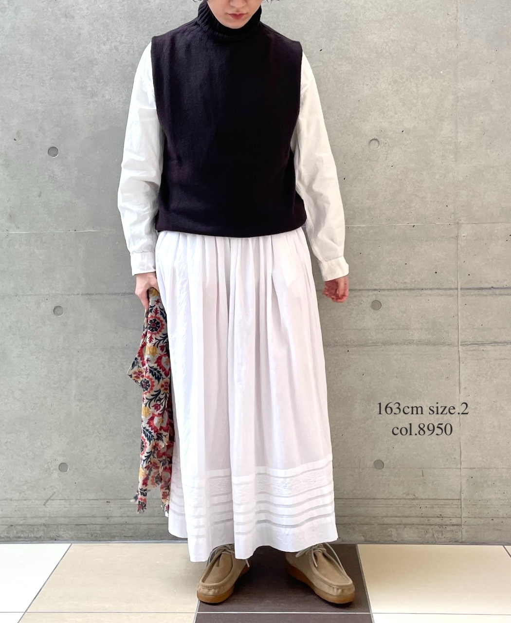 JNAMP2451(ニット)GEELONG LAMBSWOOL POLO NECK VEST