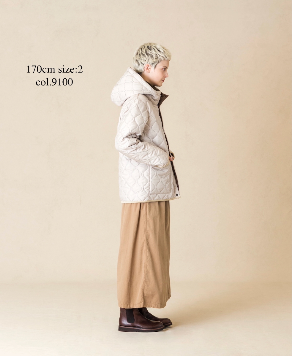 NAM2556(ジャケット) PLAIN POLYESTER×FREECE HEAT QUILT REVERSIBLE HIGH COLLAR HOODED JACKET