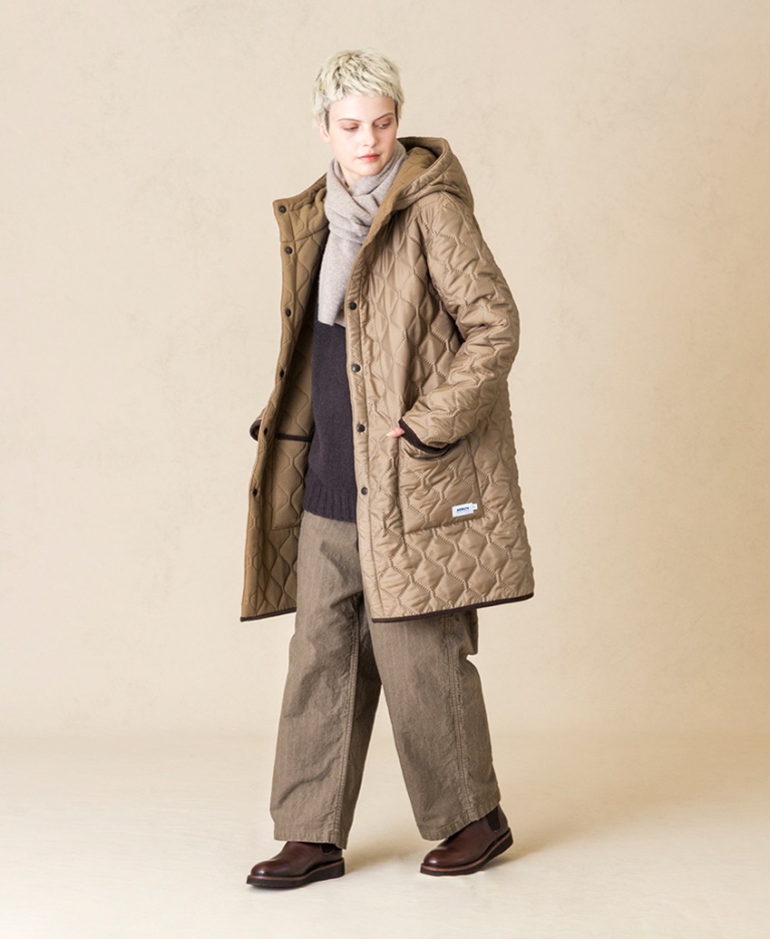 NAM2554(コート) PLAIN POLYESTER×FREECE HEAT QUILT REVERSIBLE HIGH COLLAR HOODED COAT