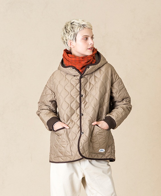 NAM2561PP(ジャケット) PLAIN POLYESTERxPLAIN POLYESTER HEAT QUILT OVERSIZED HOODED JACKET WITH RIBBED CUFF