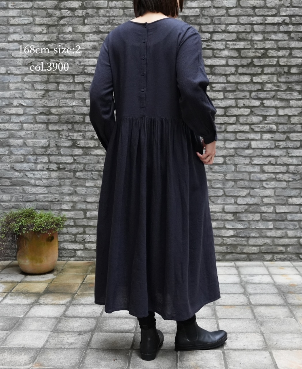NMDS25604(ワンピース) BOILED WOOL PLAIN CREW NECK EMB DRESS