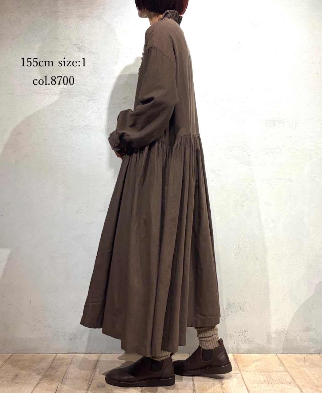 INMDS25754(ワンピース) WOOL/COTTON/SILK PLAIN FRILL COLLAR SHIRT DRESS WITH RAJASTHAN GATHER