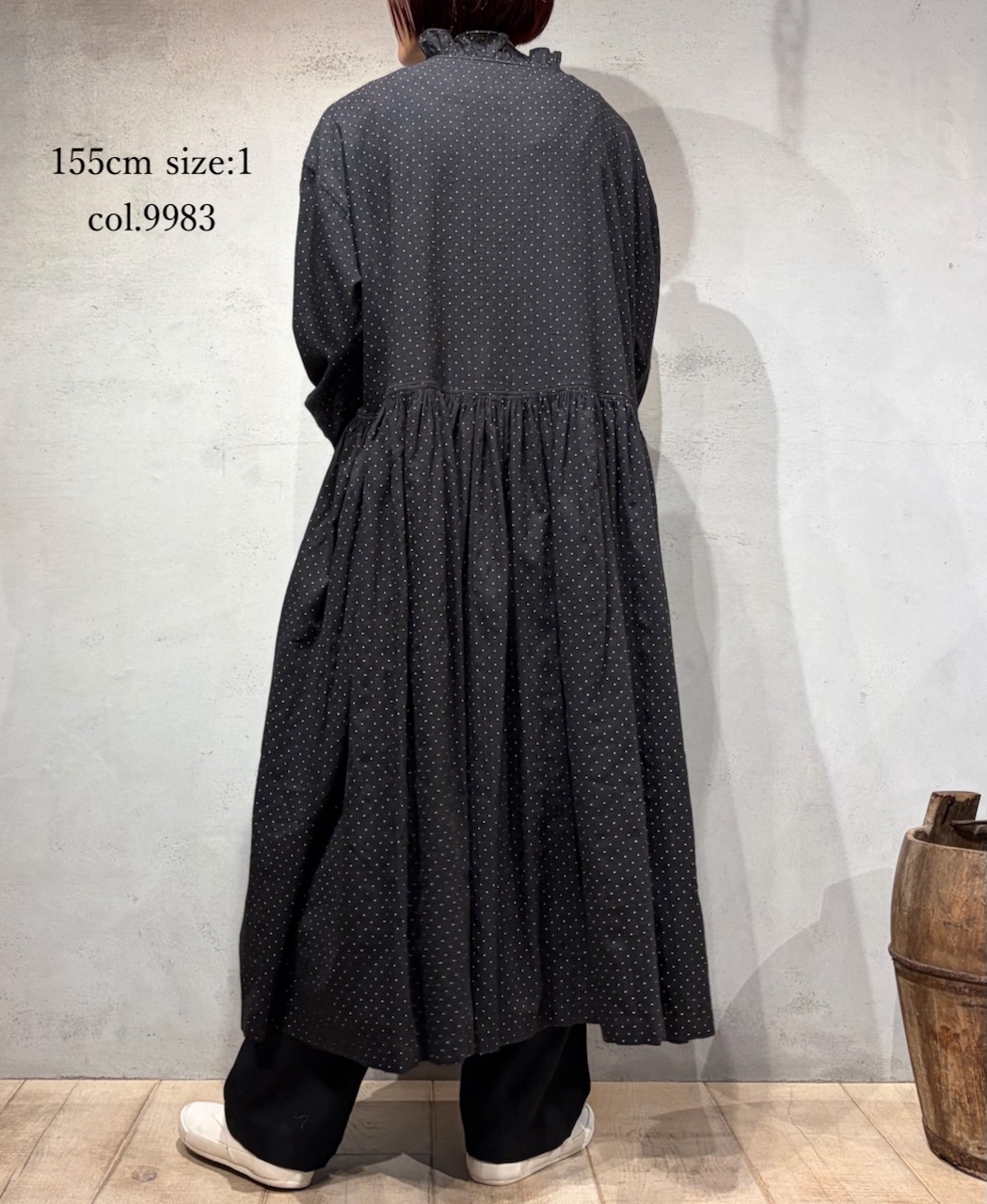 INMDS25764(ワンピース) WOOL/COTTON/SILK PIN DOT PRINT FRILL COLLAR SHIRT DRESS WITH RAJASTHAN GATHER