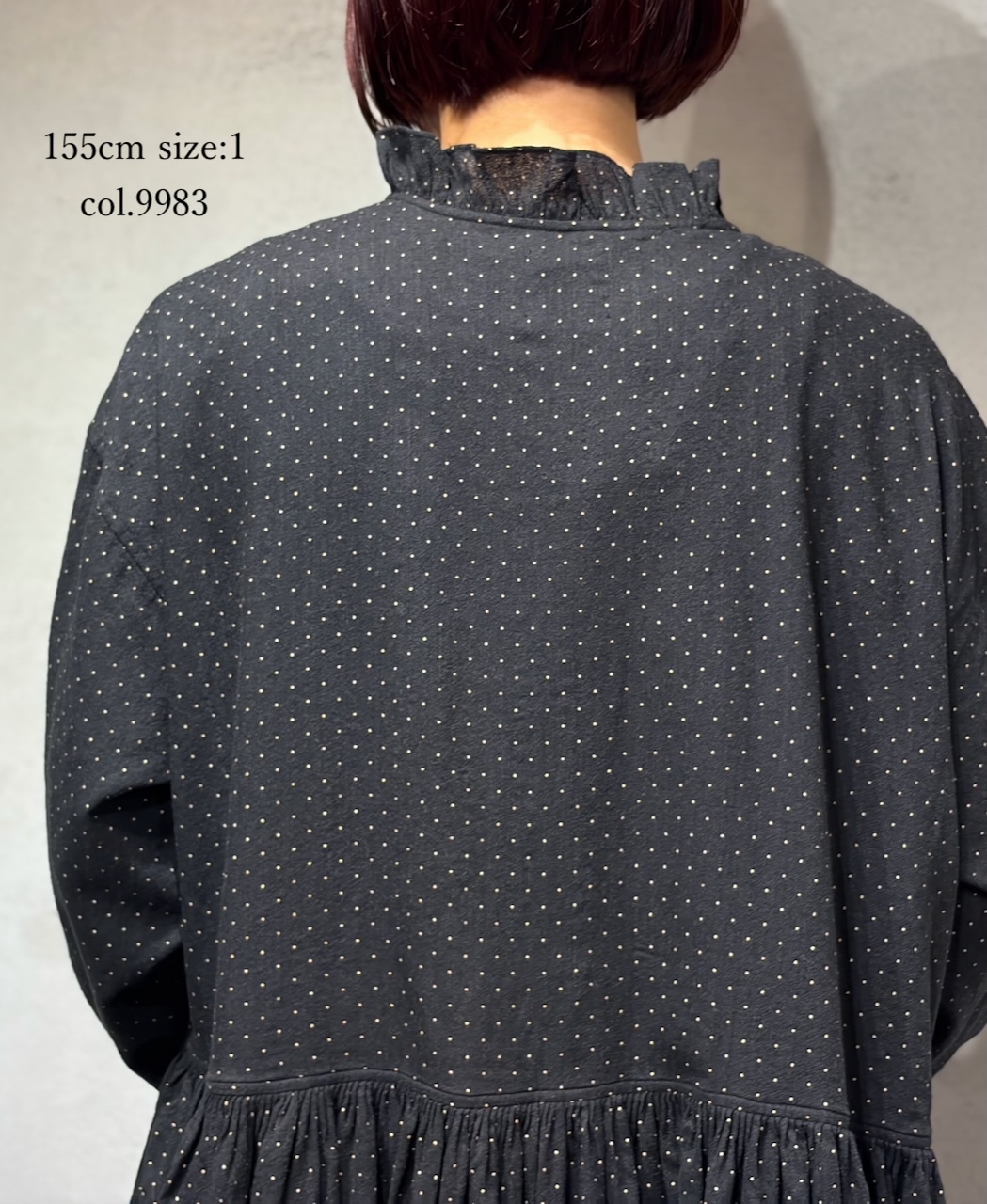 INMDS25764(ワンピース) WOOL/COTTON/SILK PIN DOT PRINT FRILL COLLAR SHIRT DRESS WITH RAJASTHAN GATHER