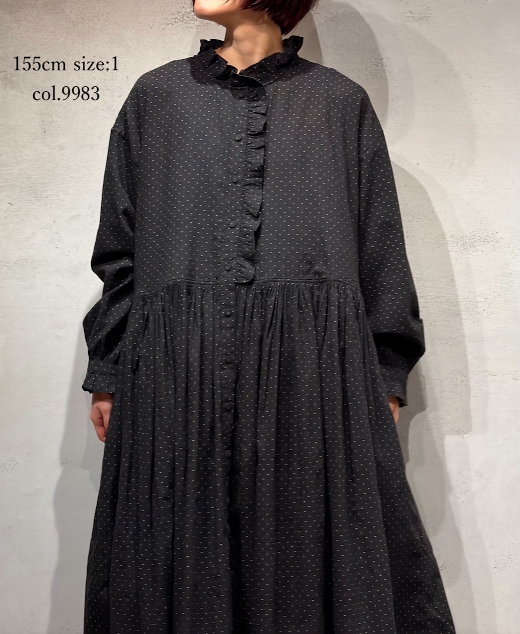 INMDS25764(ワンピース) WOOL/COTTON/SILK PIN DOT PRINT FRILL COLLAR SHIRT DRESS WITH RAJASTHAN GATHER