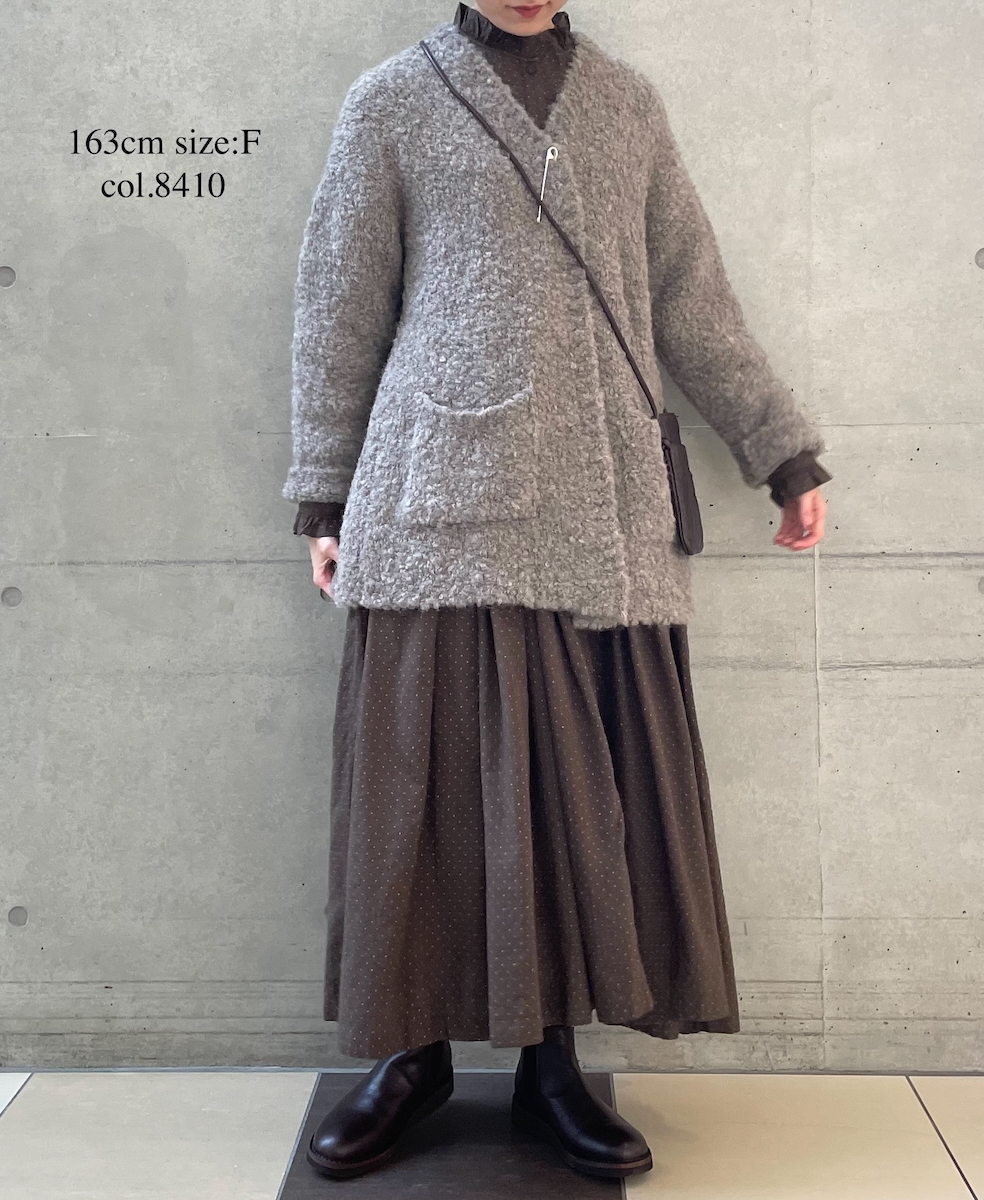 CNMDS2051A (カーディガン) BOUCLE V-NECK CARDIGAN WITH PIN
