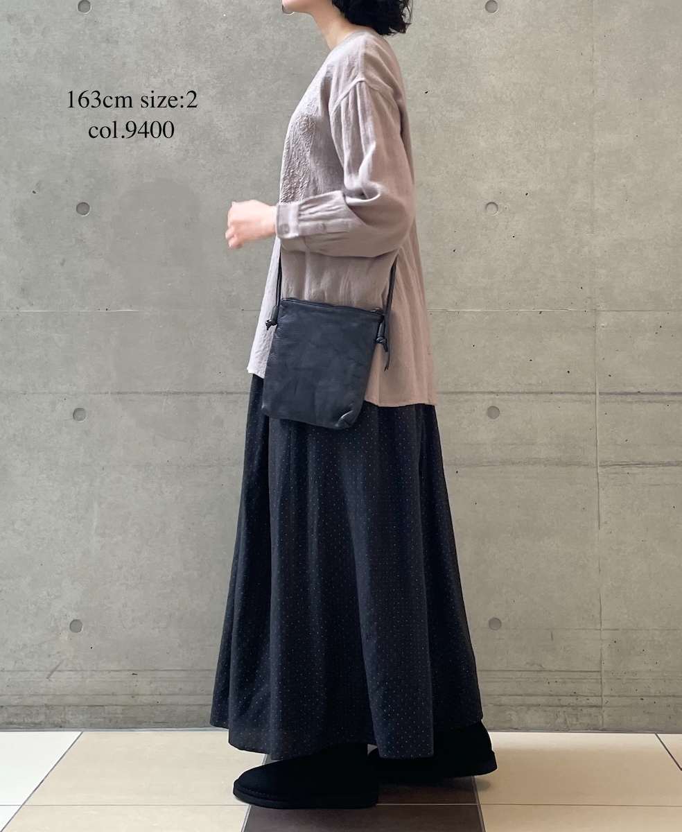 ●NMDS25603(シャツ) BOILED WOOL PLAIN BACK OPENING CREW-NECK EMB SHIRT