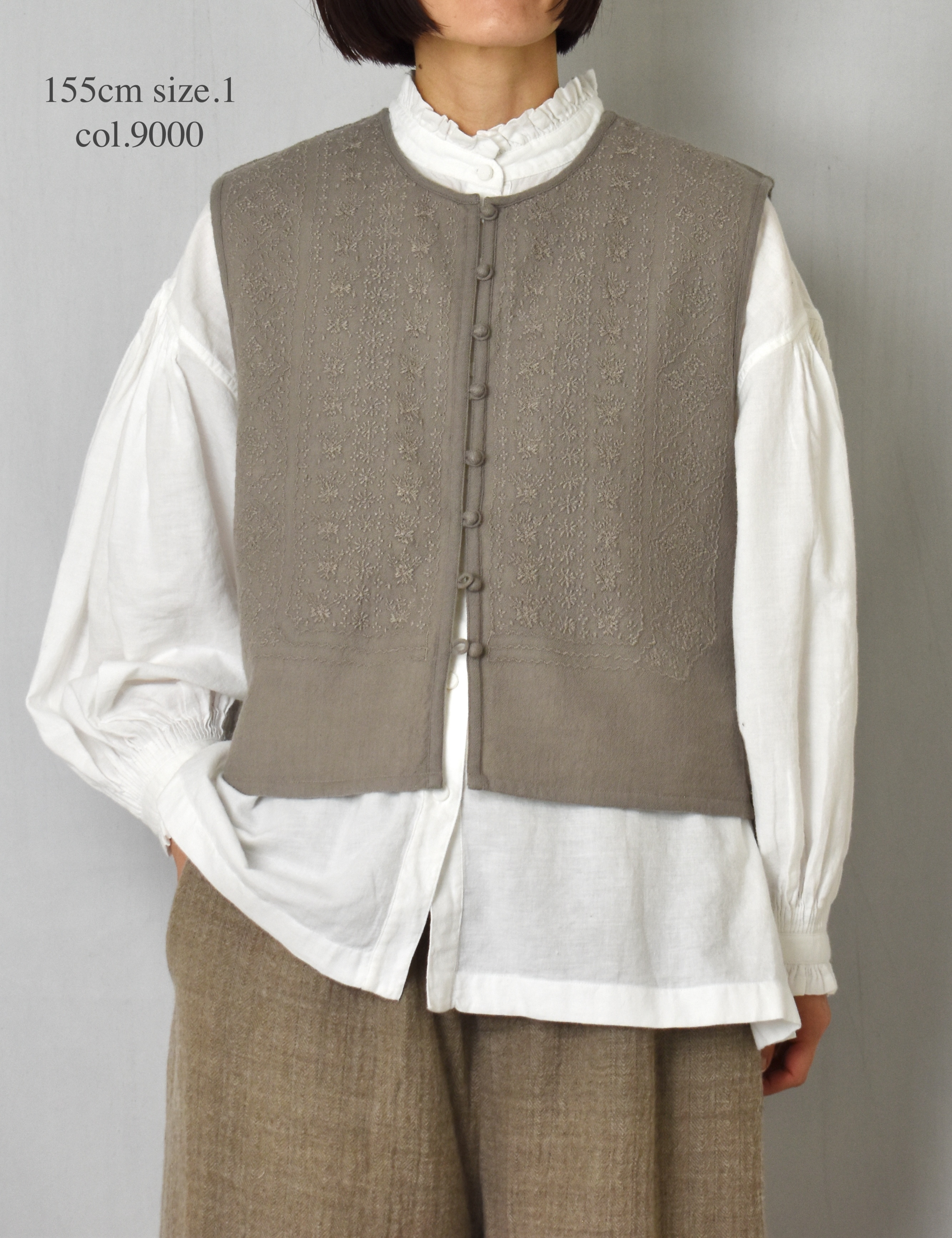 INMDS24702W(シャツ) TWILL COTTON KHADI PLAIN(WASH) FRILL COLLAR SHIRT WITH MINI PINTUCK