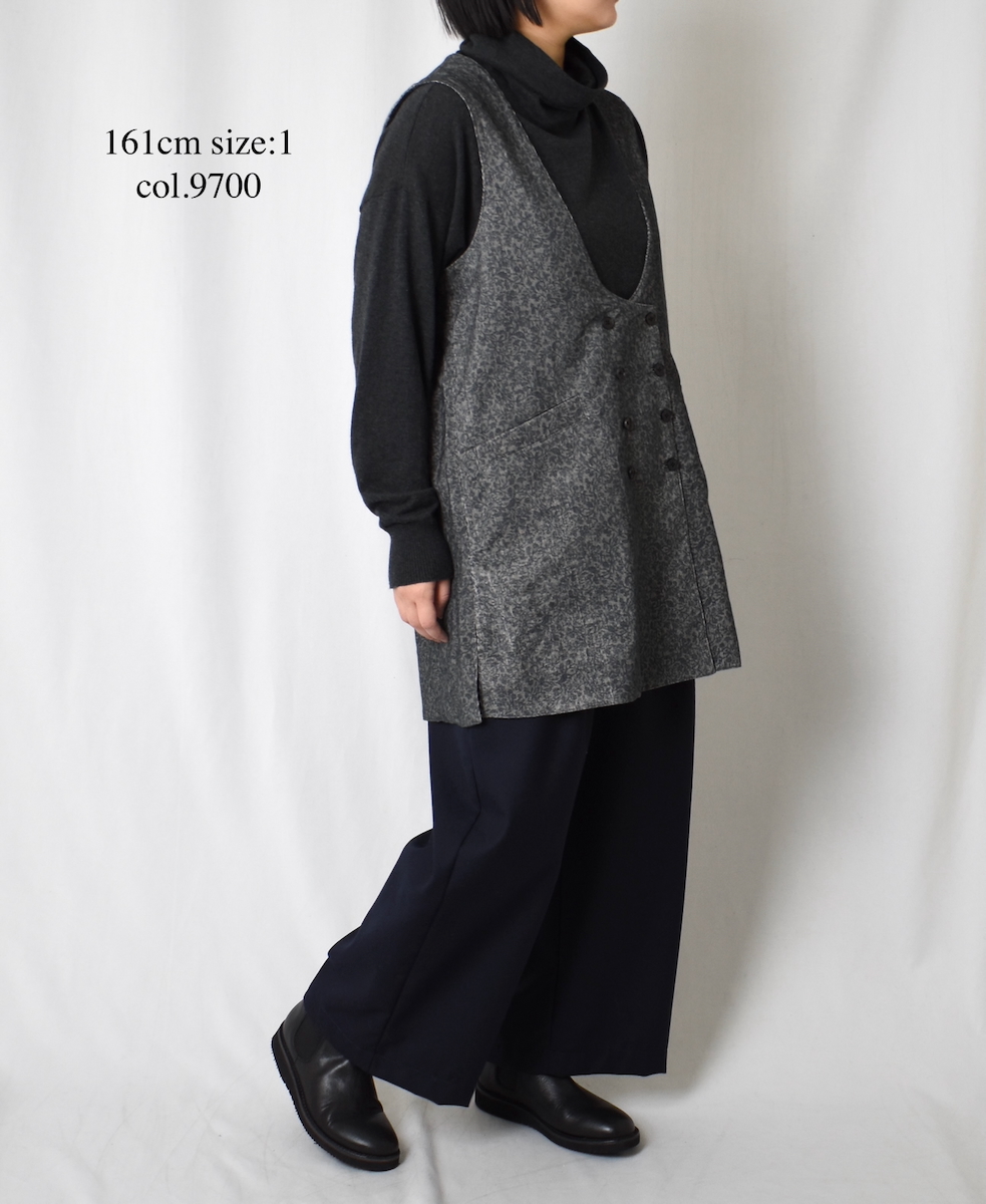 NSL25584(ベスト) CORDUROY SMALL FLOWER PRINT U-NECK LONG VEST WITH SIDE SLIT