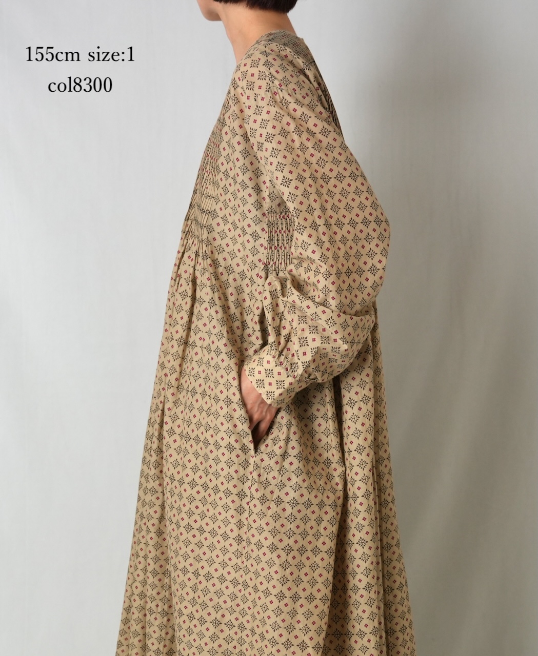 INMDS25772(ワンピース) 80s COTTON VOILE CONTRAST FLOWER HAND SCREEN PRINT CREW-NECK BACK OPENING DRESS WITH MINI PINTUCK