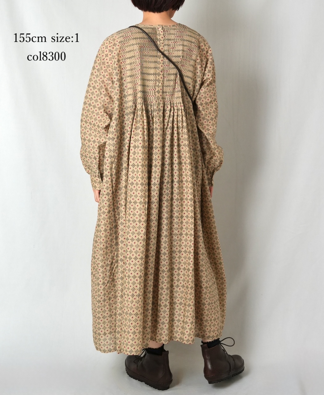 INMDS25772(ワンピース) 80s COTTON VOILE CONTRAST FLOWER HAND SCREEN PRINT CREW-NECK BACK OPENING DRESS WITH MINI PINTUCK