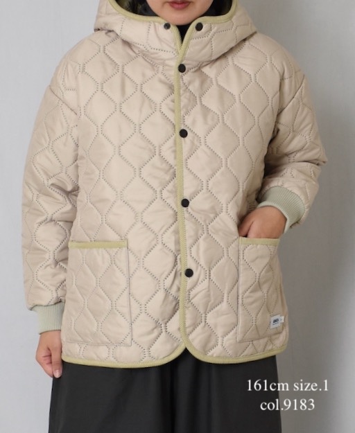 NAM2561PP(ジャケット) PLAIN POLYESTERxPLAIN POLYESTER HEAT QUILT OVERSIZED HOODED JACKET WITH RIBBED CUFF