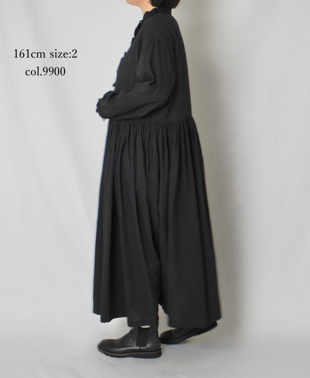 INMDS25754(ワンピース) WOOL/COTTON/SILK PLAIN FRILL COLLAR SHIRT DRESS WITH RAJASTHAN GATHER