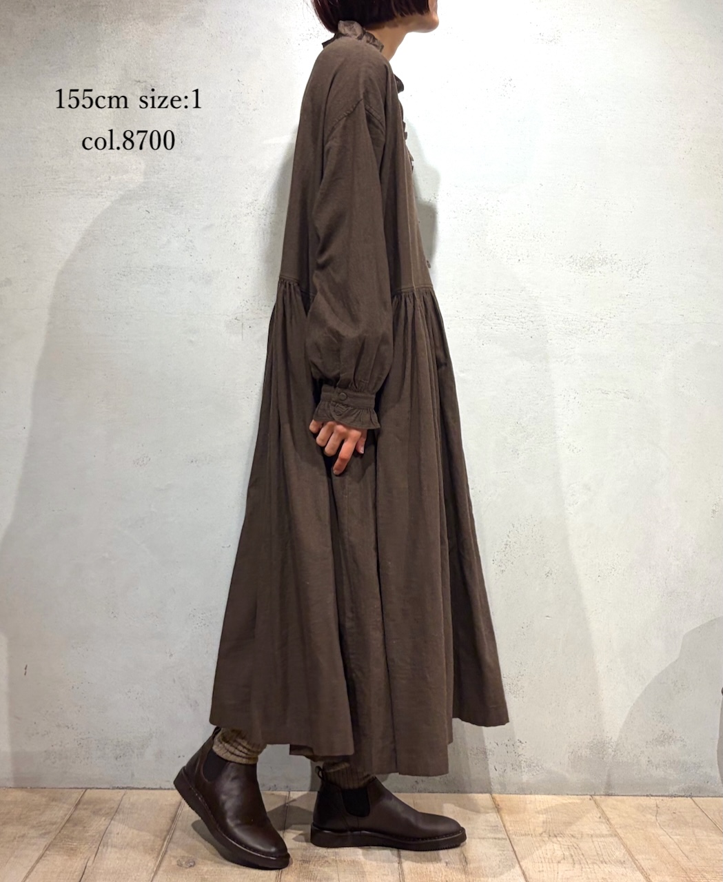 INMDS25754(ワンピース) WOOL/COTTON/SILK PLAIN FRILL COLLAR SHIRT DRESS WITH RAJASTHAN GATHER