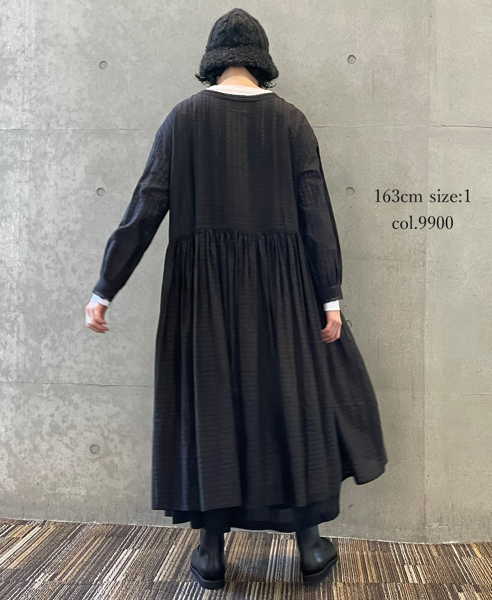 INMDS25714(ワンピース) HANDWOVEN COTTON/SILK SELF CHECK LACE COLLAR DRESS WITH PINTUCK