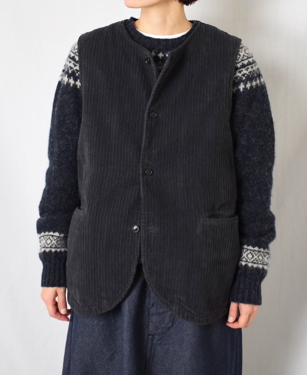 NVL2562D(ベスト)WIDE&NARROW WALE CORDUROY(OVERDYE) 60’S ORGANIC CAMBRIC NO COLLAR VEST