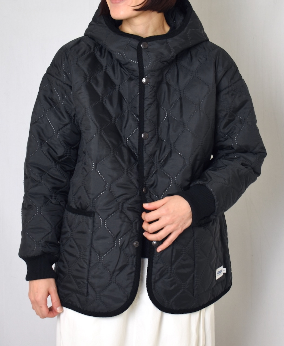 NAM2561PP(ジャケット) PLAIN POLYESTERxPLAIN POLYESTER HEAT QUILT OVERSIZED HOODED JACKET WITH RIBBED CUFF