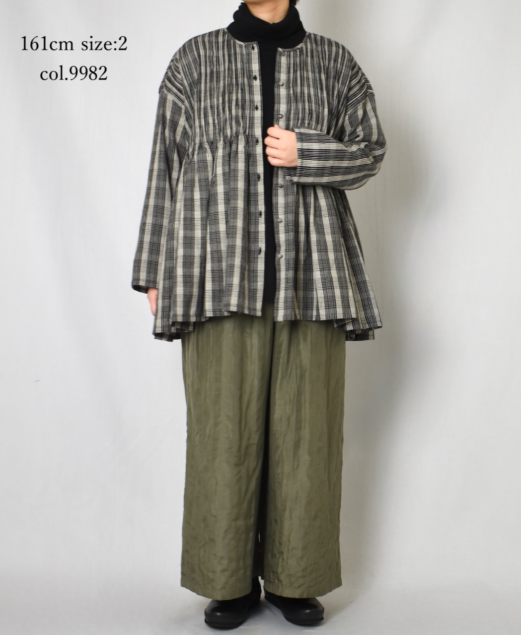 NMDS25592(シャツ) WOOL COTTON CHECK CREW-NECK BUTTON SHIRT WITH PINTUCK