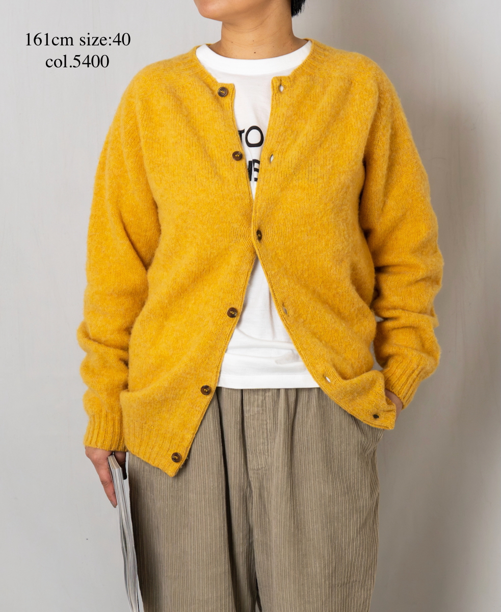 NJT2351 (ニット) SHETLAND WOOL PLAIN HEAVY BRUSH SEAM FREE CREW NECK SADDLE SHOULDER CARDIGAN