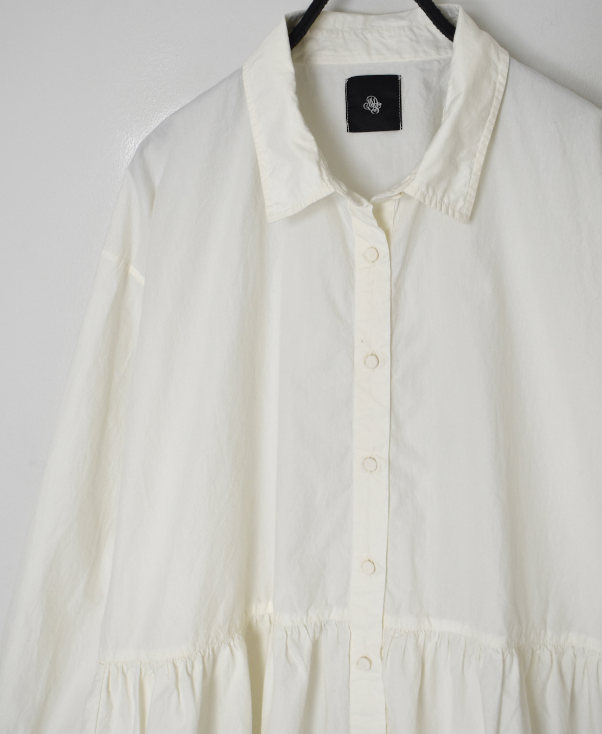 ●NMDS25911D(シャツ) 60s ORGANIC POPLIN PLAIN REGULAR COLLAR RAJASTHAN GATHERED SHIRT