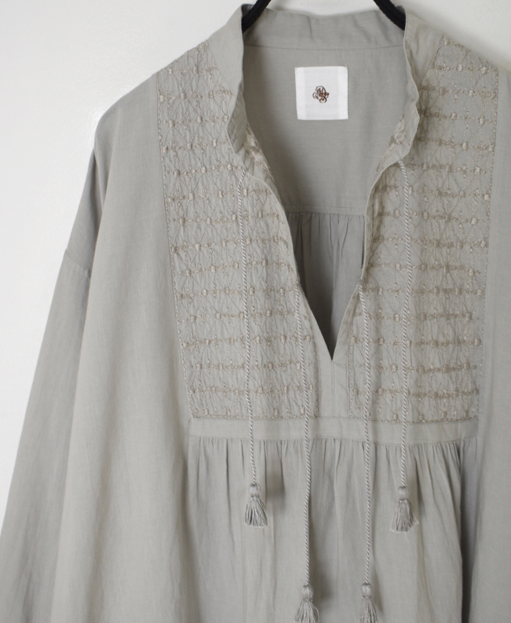 NMDS26222(チュニック) 60s ORGANIC CAMBRIC BANDED COLLAR EMB TUNIC