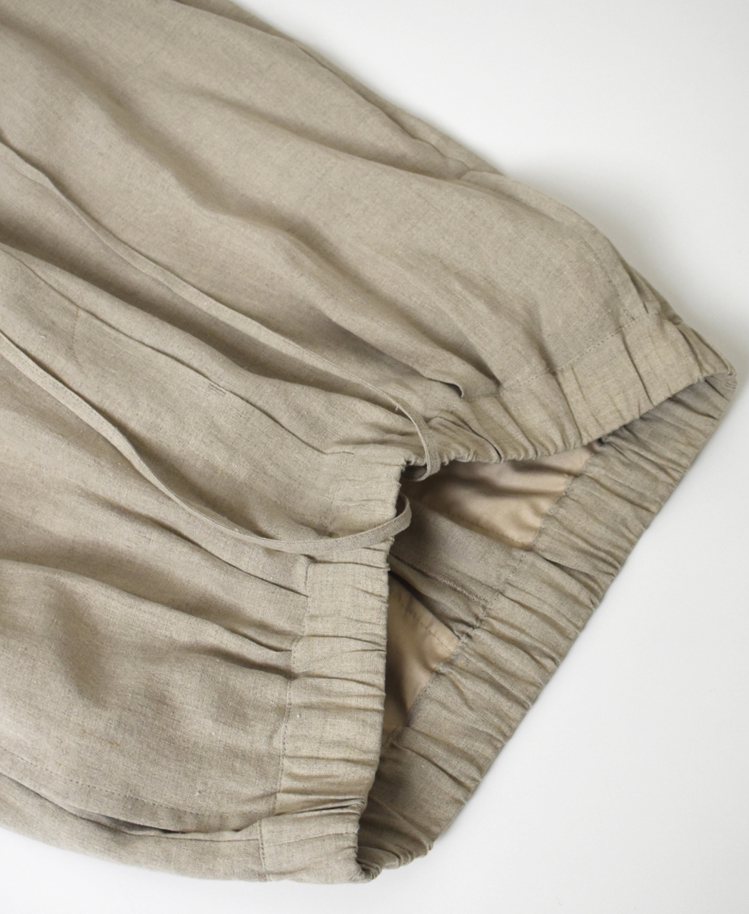 GNMDS2501FL(パンツ) 40s FRENCH LINEN DYED CANVAS 2TUCK TAPERED EASY PANTS