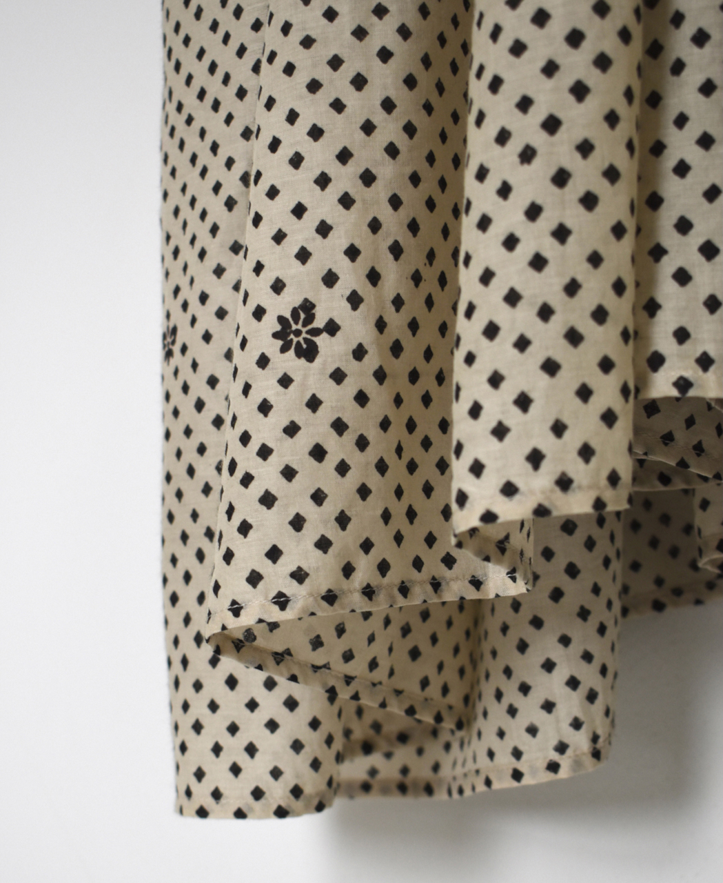 INMDS26082(ワンピース) 80s VOILE SQUARE BLOCK PRINT MINI PINTUCK PULLOVER DRESS