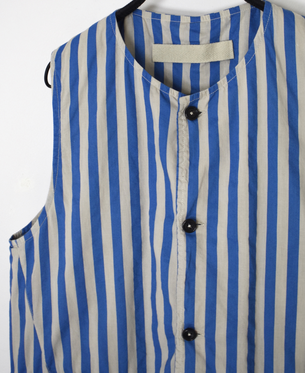 NVL2401PSD(ベスト) POPLIN WIDE STRIPE (OVERDYE) NO COLLAR VEST