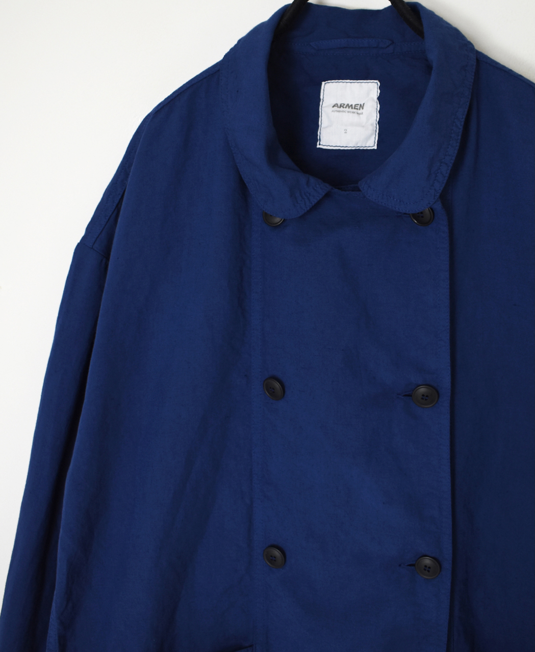 ISNAM2602D(ロングジャケット) LINEN COTTON PLAIN OVERDYE ROUND COLLAR DOUBLE LONG JACKET