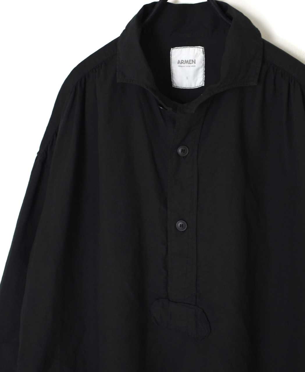 ISNAM2603D(ワンピース) LINEN COTTON PLAIN OVERDYE WORK GATHERED SHIRT DRESS