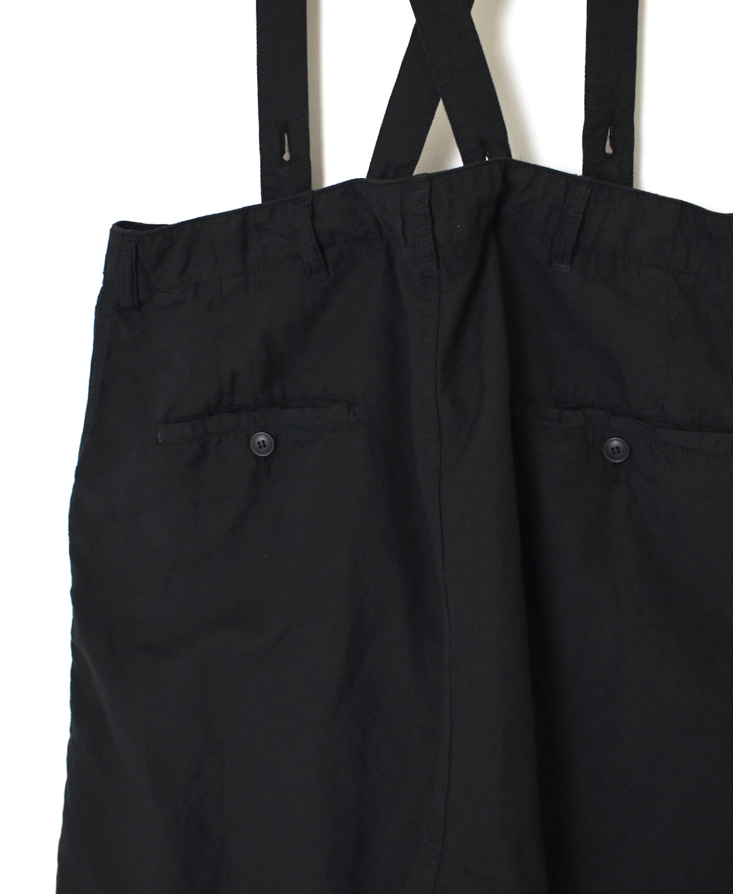 ISNAM2604D(パンツ) LINEN COTTON PLAIN OVERDYE ADJUSTER TACK PANTS WITH SUSPENDERS
