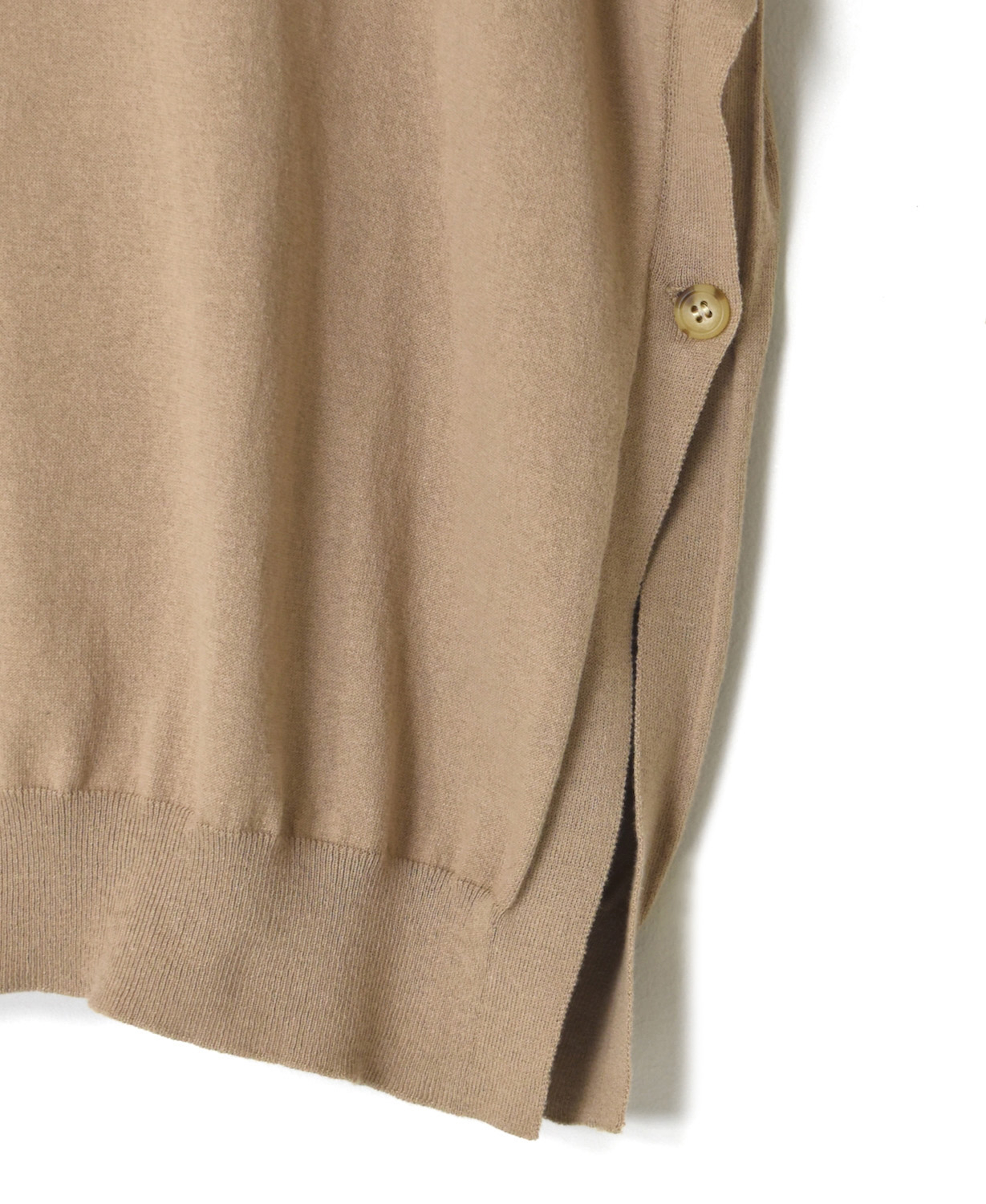 NNSL26013(ベスト) 14GG 1PLY HIGH TWIST COTTON CREW-NECK VEST WITH SIDE BUTTON