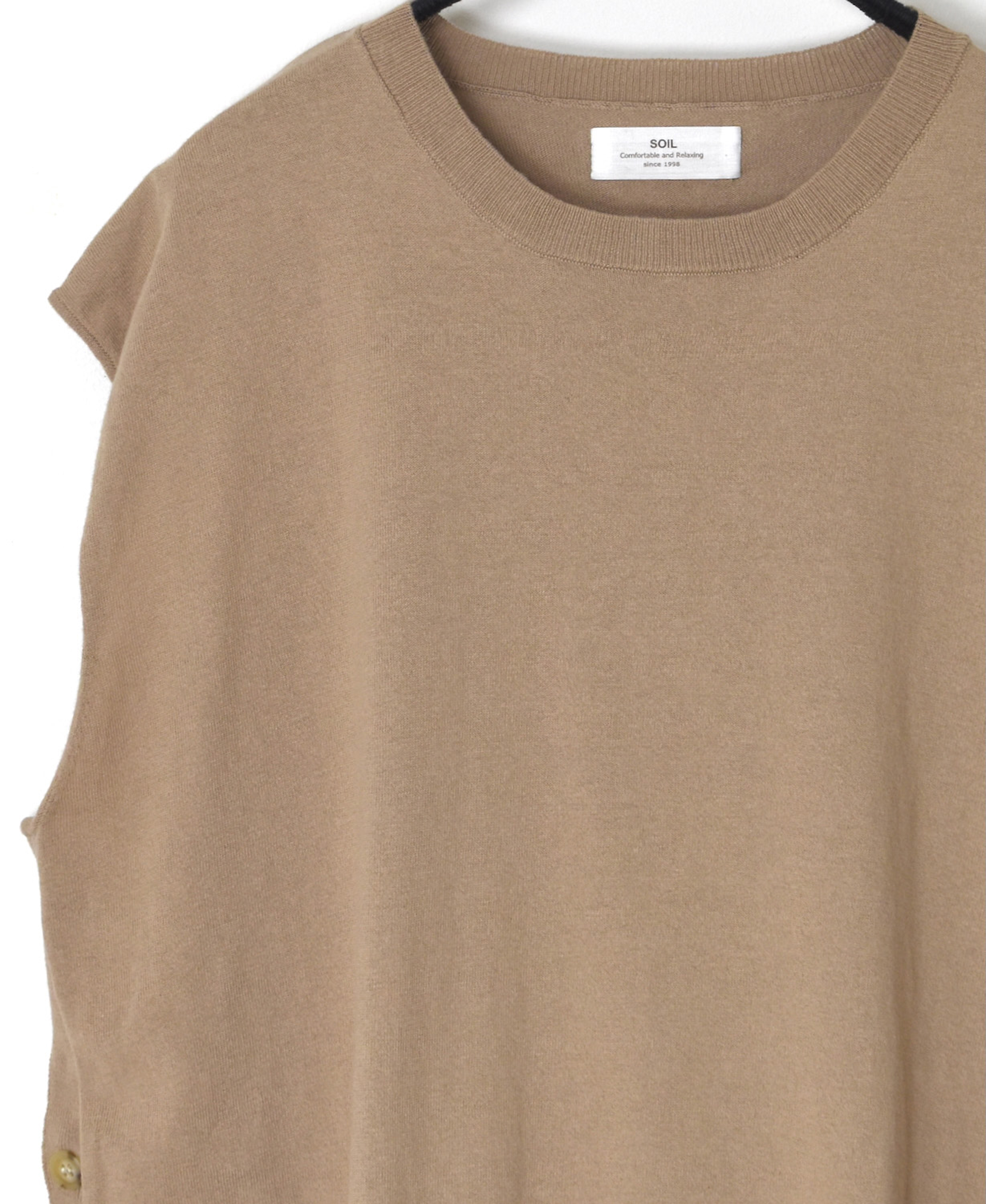 NNSL26013(ベスト) 14GG 1PLY HIGH TWIST COTTON CREW-NECK VEST WITH SIDE BUTTON