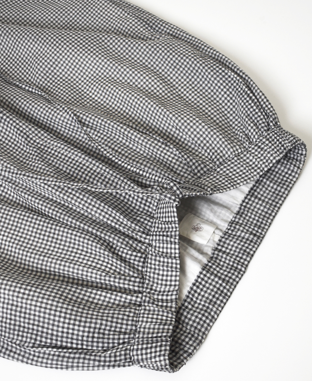 INMDS26025(パンツ) HANDWOVEN COTTON/SILK GINGHAM CHECK 2TUCK TAPERED EASY PANTS