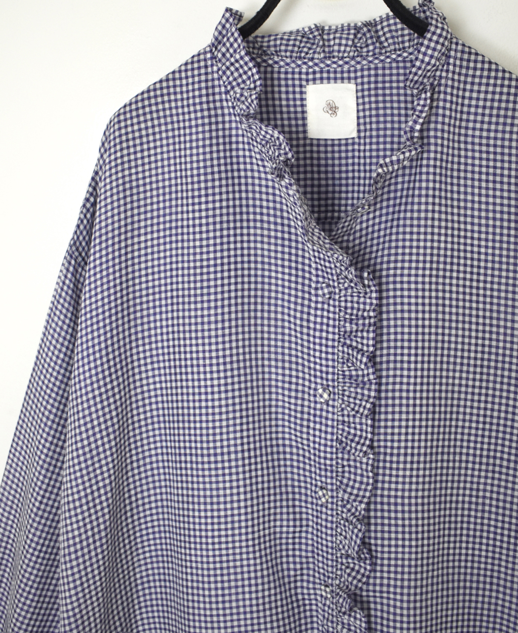INMDS26023(シャツ) HANDWOVEN COTTON/SILK GINGHAM CHECK FRILL COLLAR LONG SHIRT
