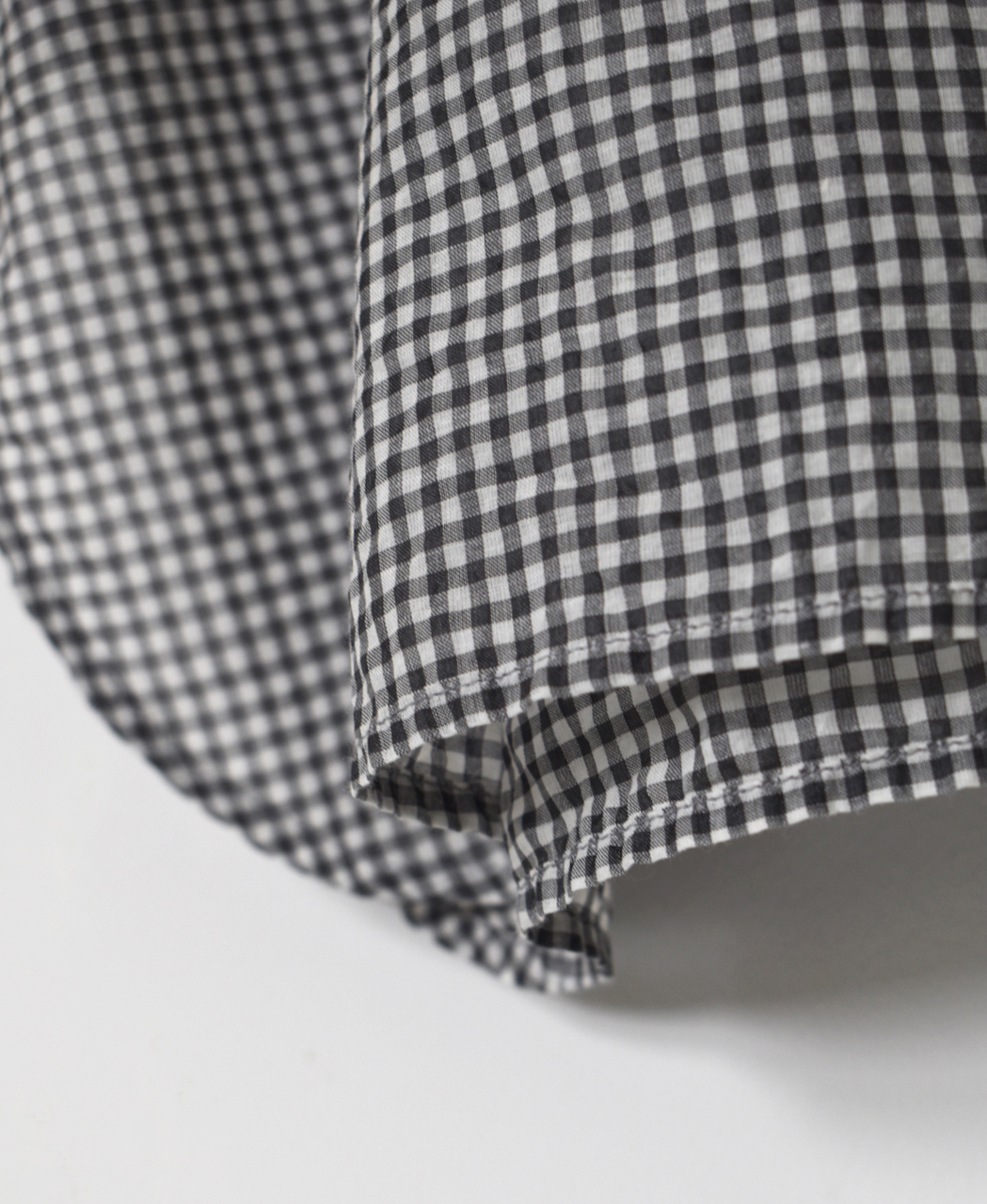 INMDS26023(シャツ) HANDWOVEN COTTON/SILK GINGHAM CHECK FRILL COLLAR LONG SHIRT