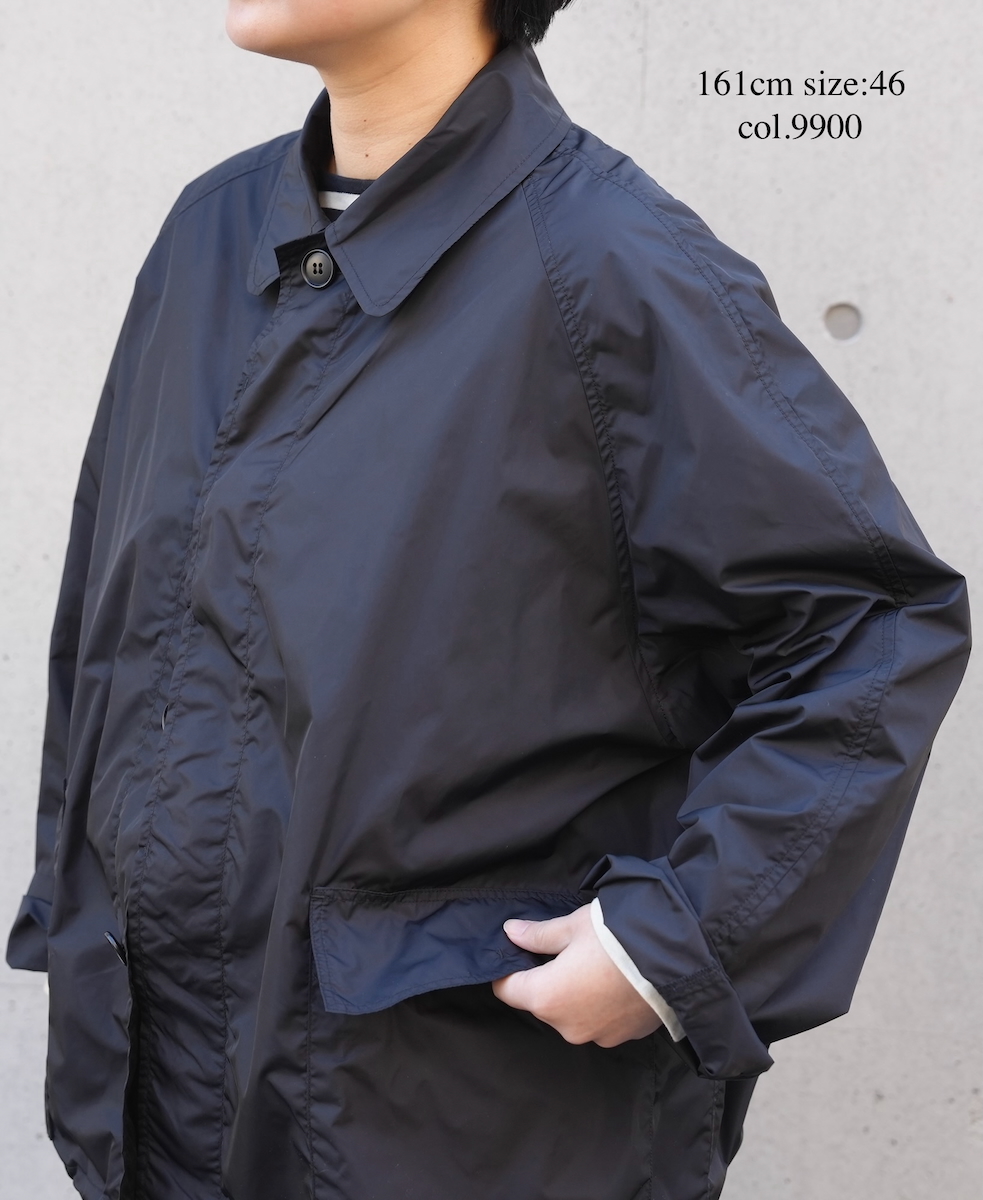 NHT2602PAI(コート) REYCLED NYLON BALMACAAN SHORT COAT WITH GUSSETED POCKET
