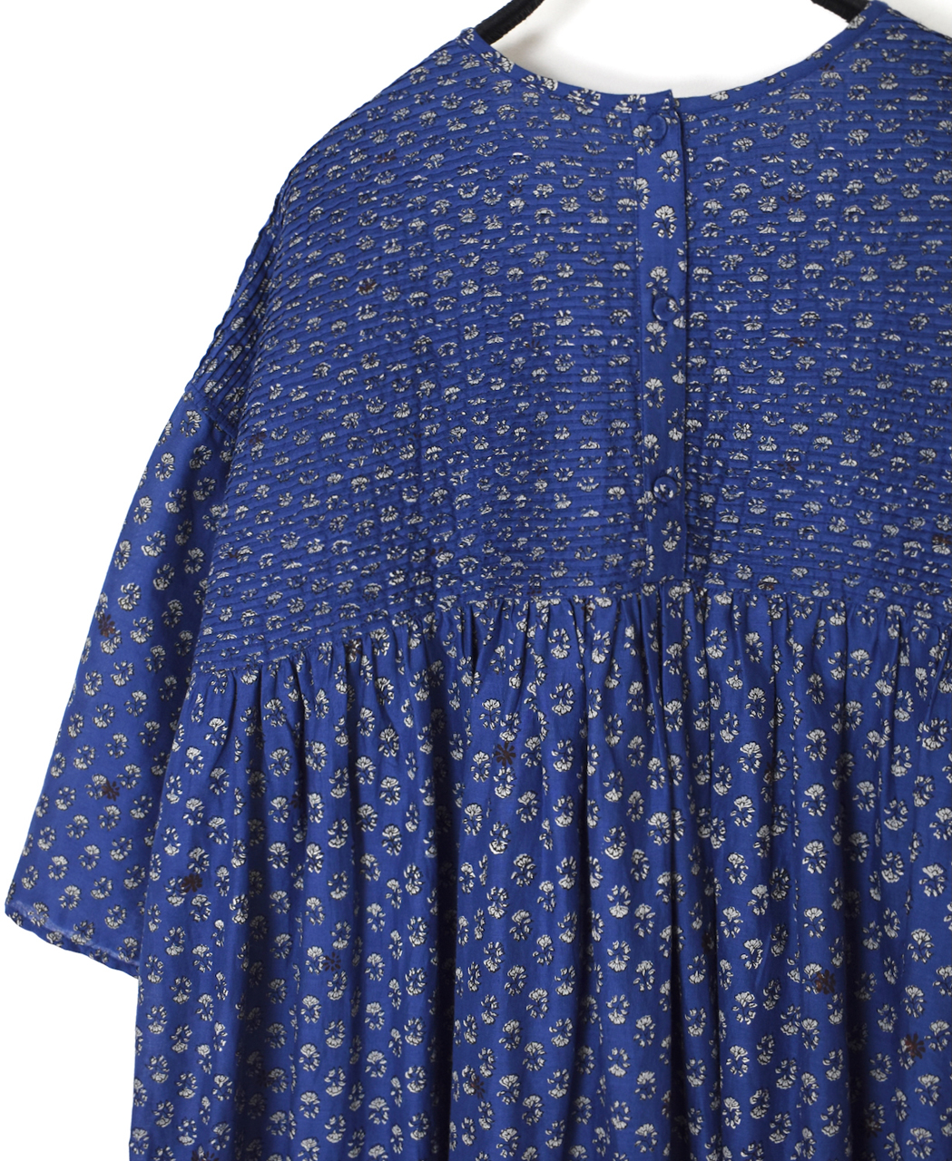 NMDS26253(ワンピース) 80s VOILE SMALL GENTIANA BLOCK PRINT BACK OPENING PULLOVER DRESS WITH MINI PINTUCK