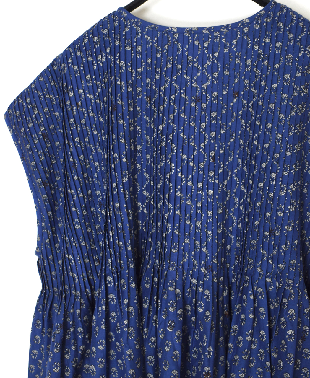 NMDS26252(シャツ) 80s VOILE SMALL GENTIANA BLOCK PRINT CREW-NECK BUTTON F/SLEEVE SHIRT WITH PINTUCK