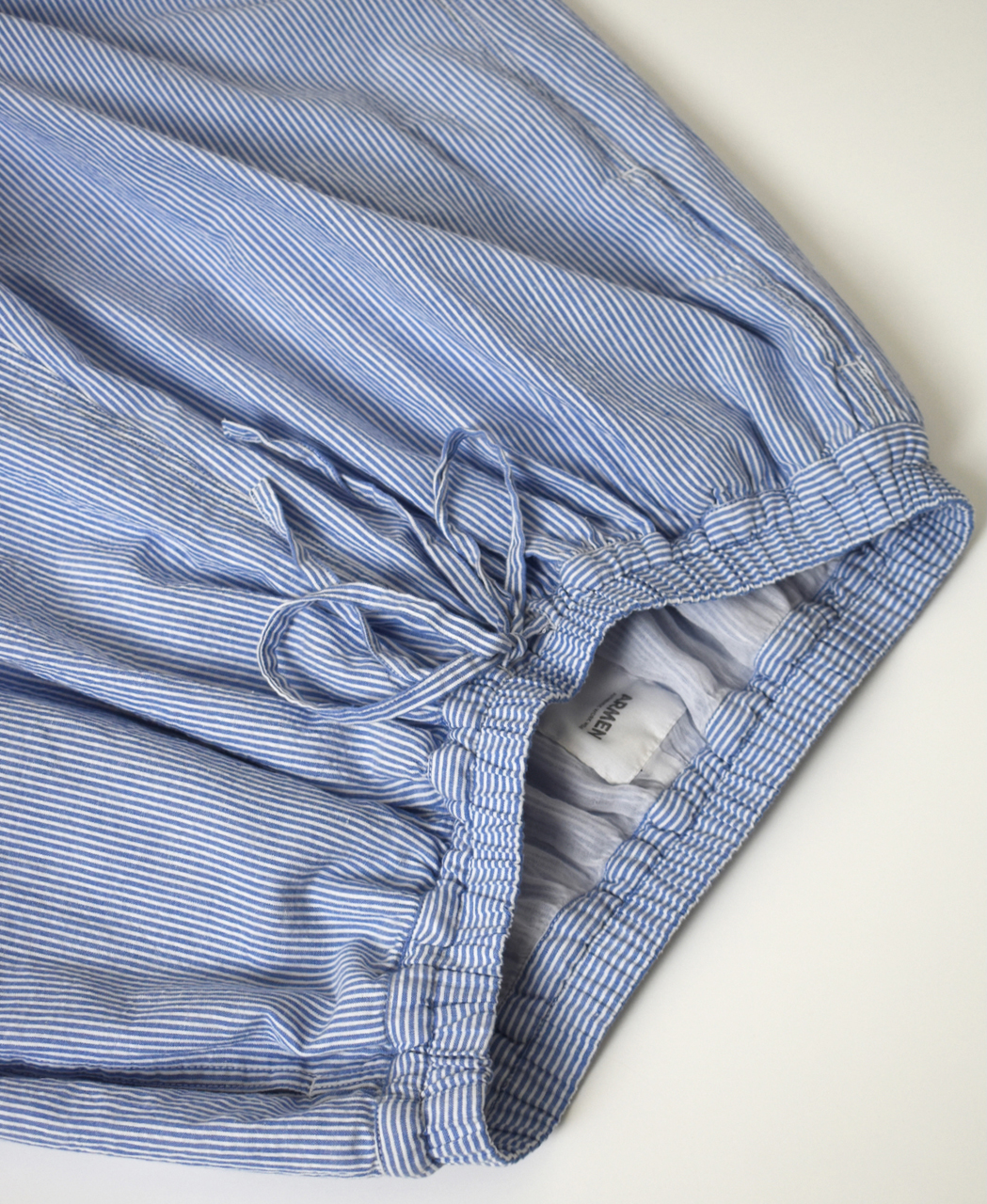INAM2505S(パンツ) SEERSUCKER STRIPE WASH GATHERED EASY PANTS WITH LINING