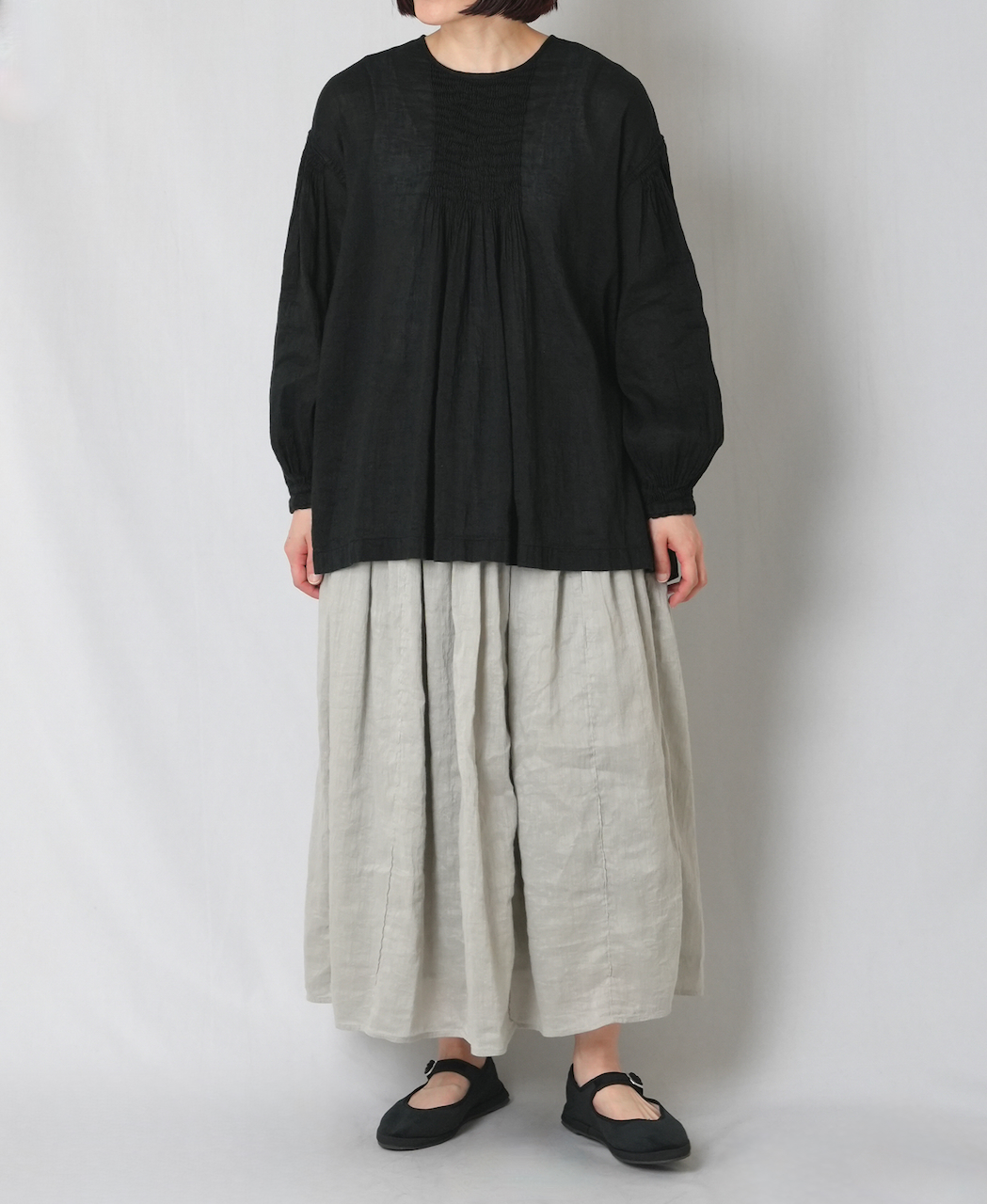 INMDS25012D(シャツ) 60s AUTO LOOM LINEN/COTTON PLAIN(OVERDYE) BACK OPENING CREW-NECK SHIRTS WITH MINI PINTUCK