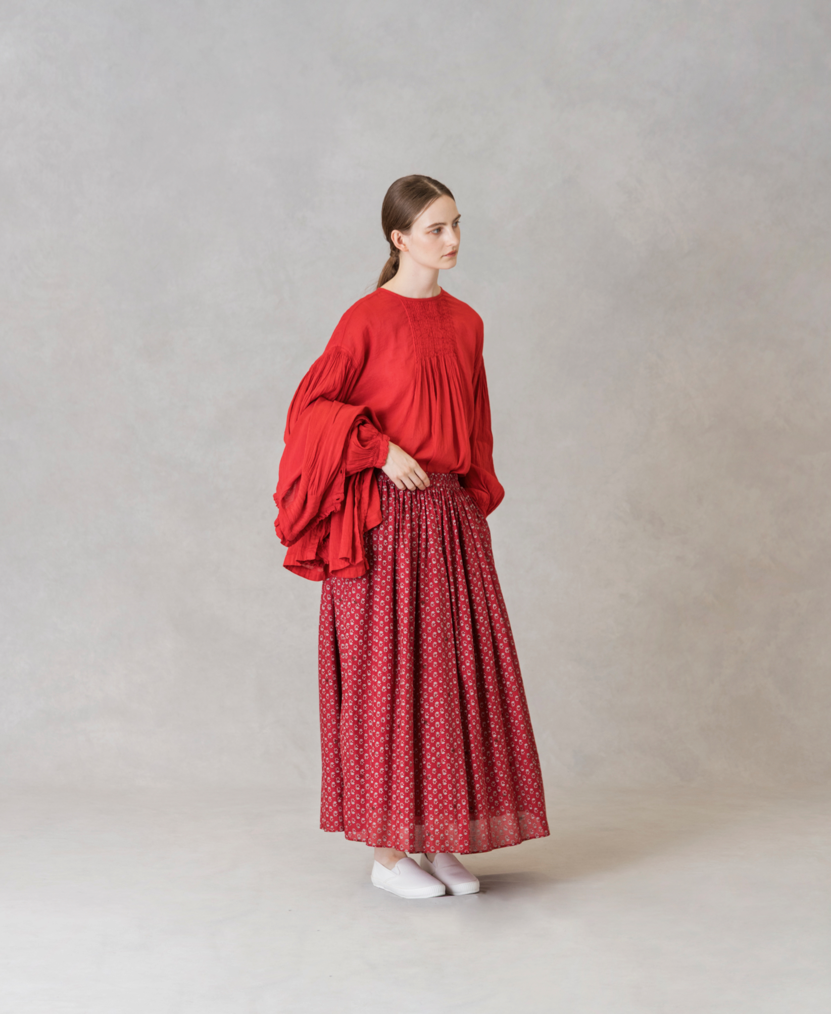 INMDS25012D(シャツ) 60s AUTO LOOM LINEN/COTTON PLAIN(OVERDYE) BACK OPENING CREW-NECK SHIRTS WITH MINI PINTUCK