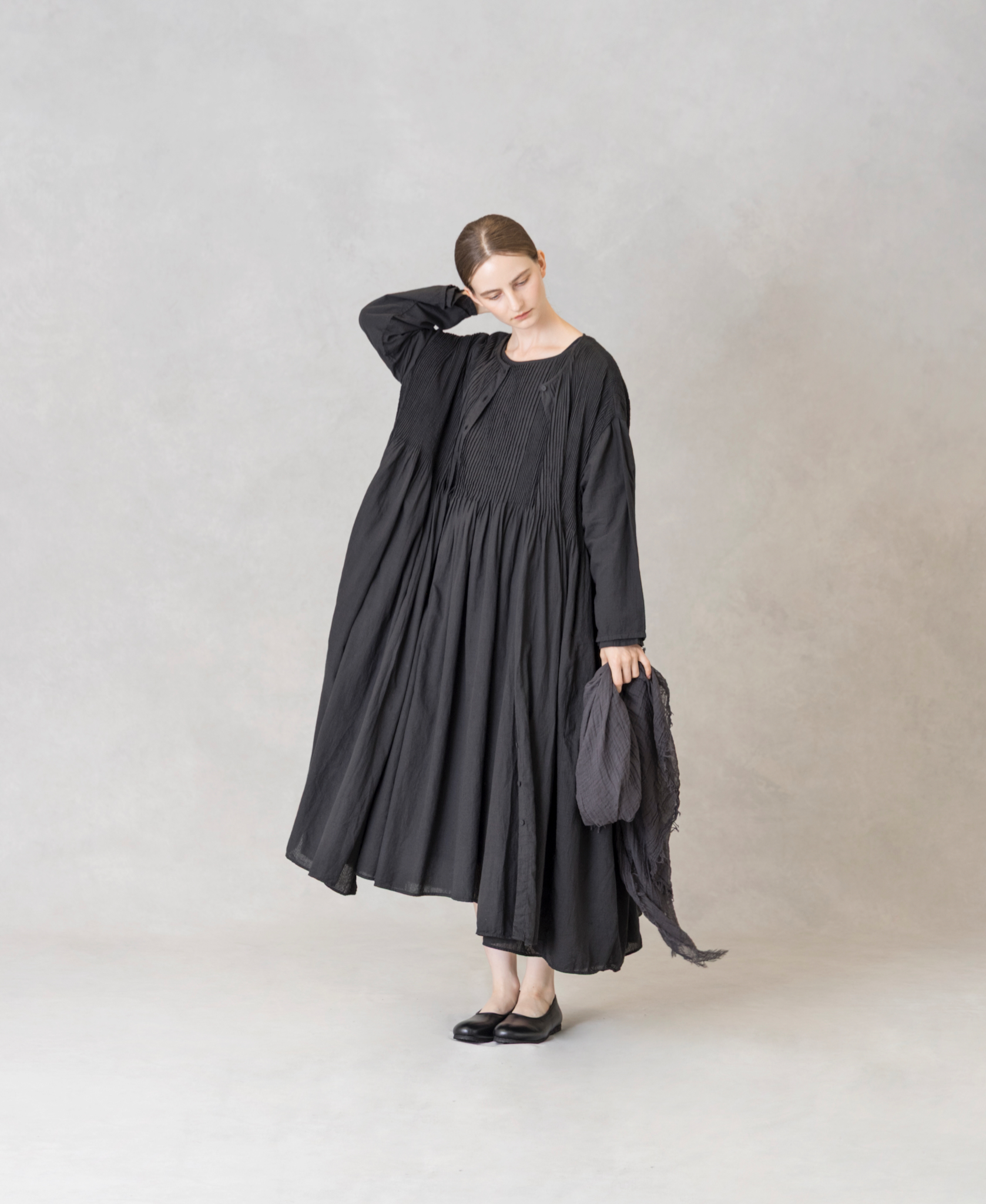 NMDS26234D(ワンピース) 80s ORGANIC MICRO CHECK OVERDYE CREW-NECK BUTTON SHIRT MIXI DRESS WITH MINI PINTUCK