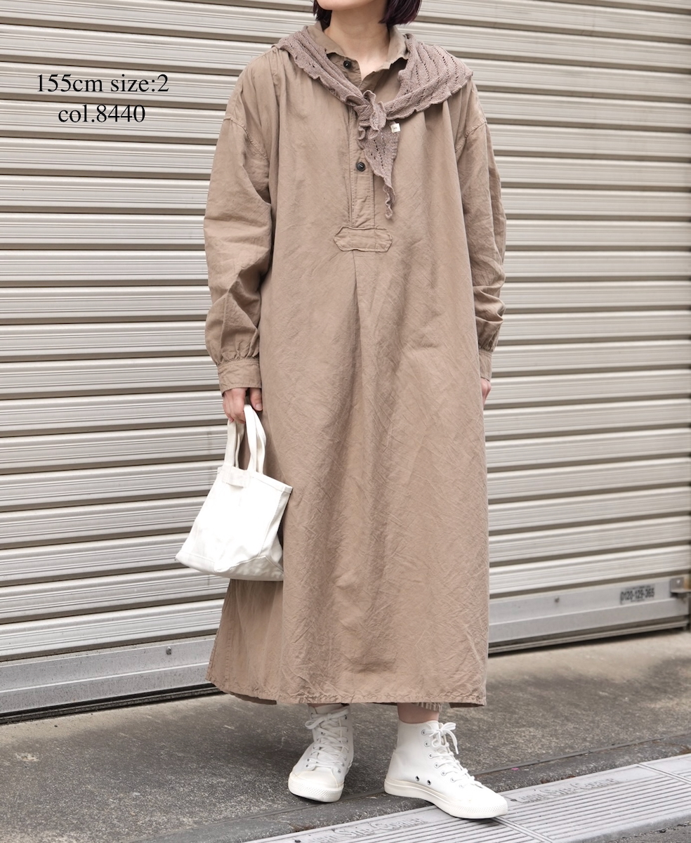 ISNAM2603D(ワンピース) LINEN COTTON PLAIN OVERDYE WORK GATHERED SHIRT DRESS