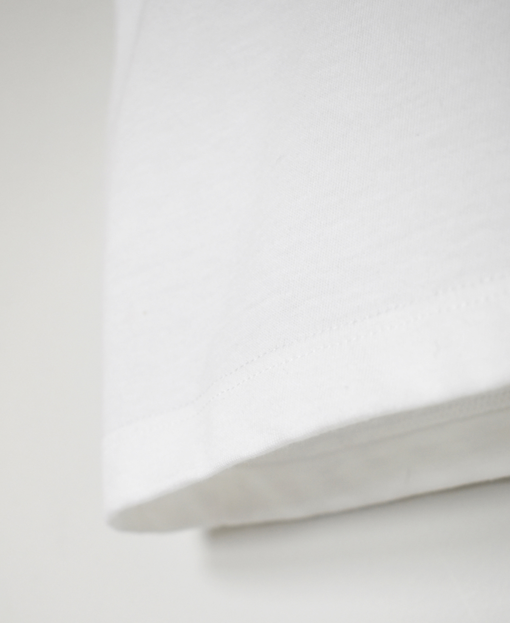 NFA2601P47(Tシャツ) "RETARD"4.4oz COTTON JERSEY CREW NECK S/SL RINGER T-SHIRT