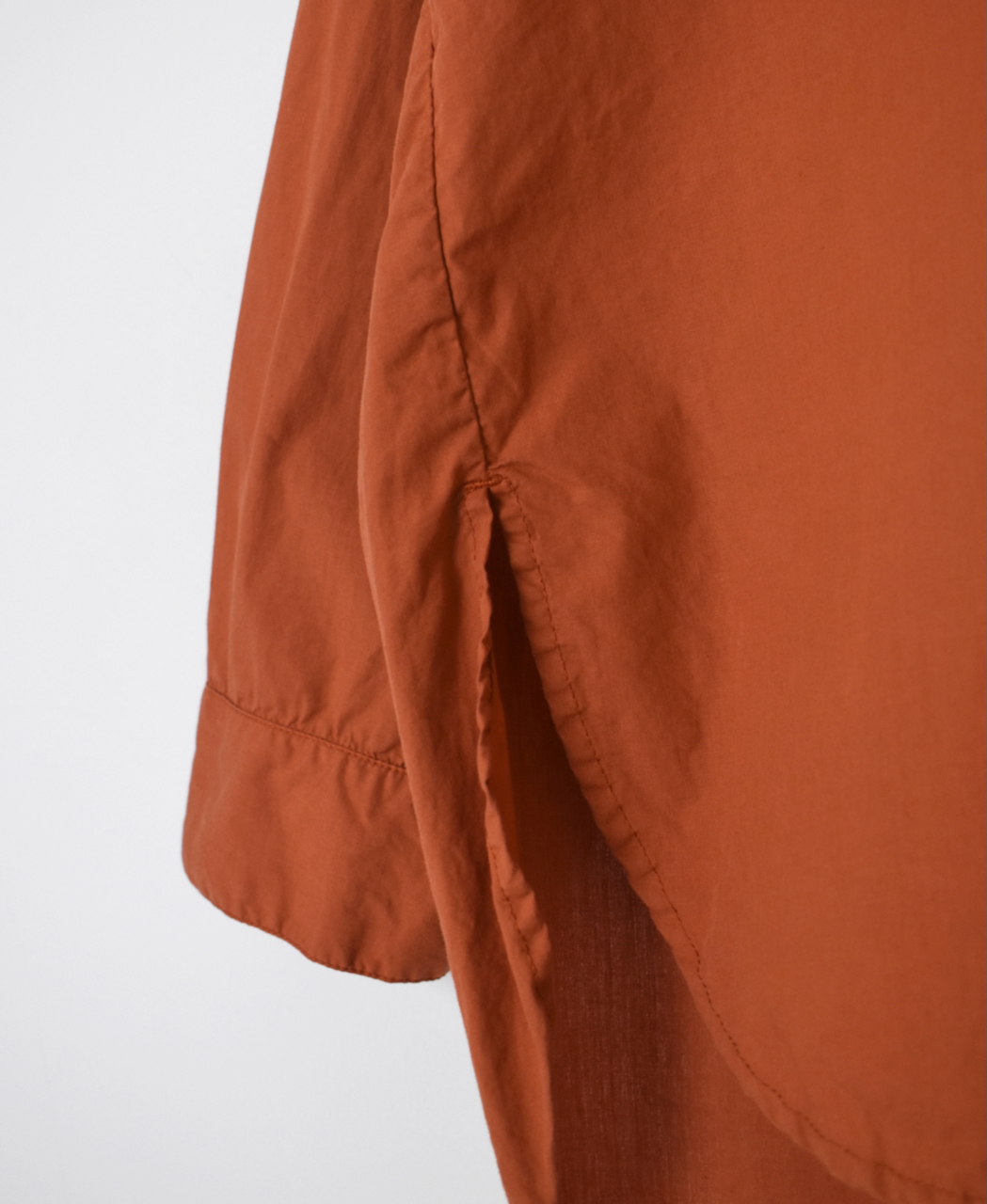 INHT2604CP (シャツ) 60'S COTTON POPLIN OVERDYE HOODED PULLOVER SHIRT