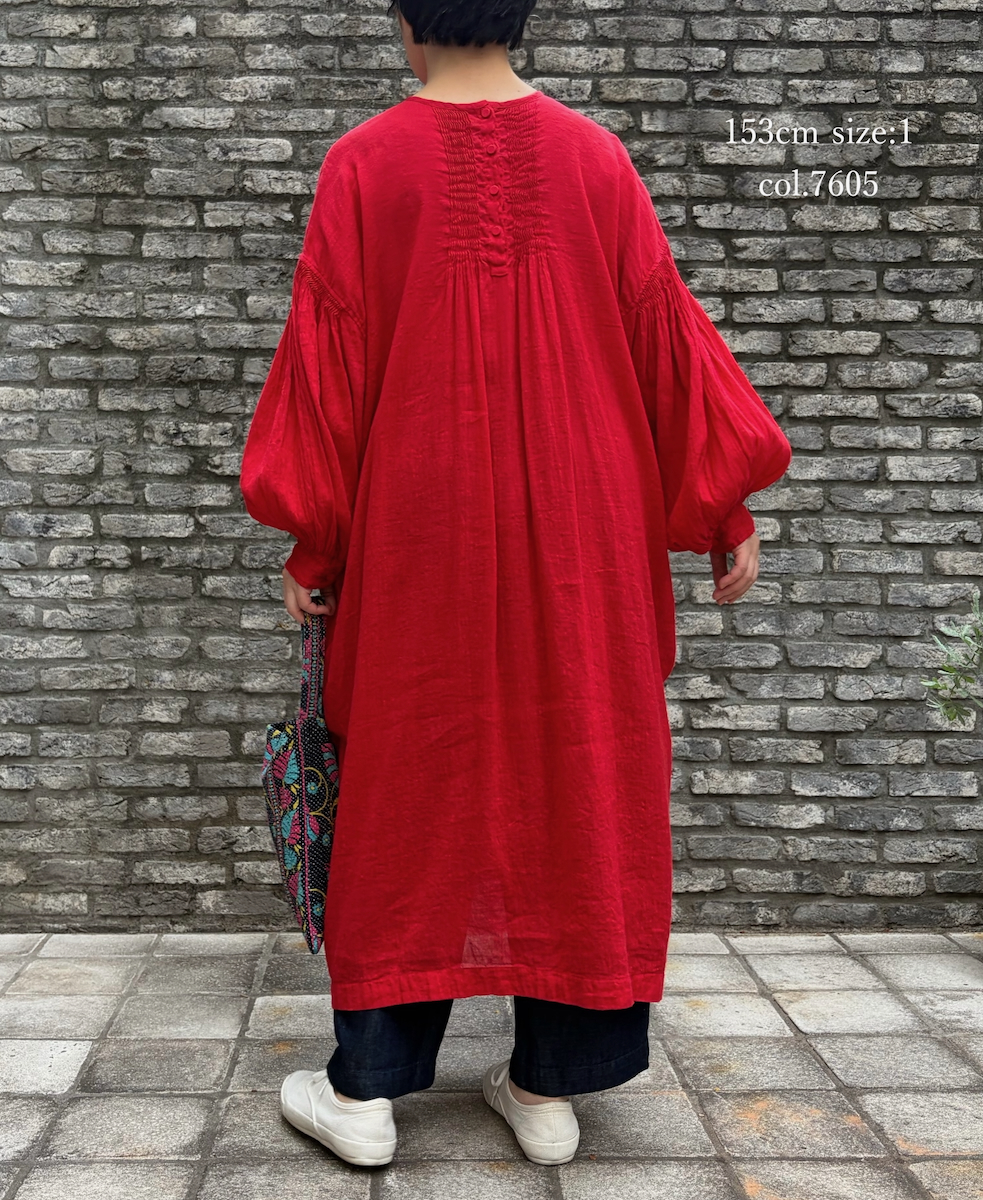 INMDS26011D(ワンピース) 60s AUTO LOOM LINEN/COTTON PLAIN(OVERDYE) BACK OPENING CREW-NECK SHIRTS DRESS WITH MINI PINTUCK